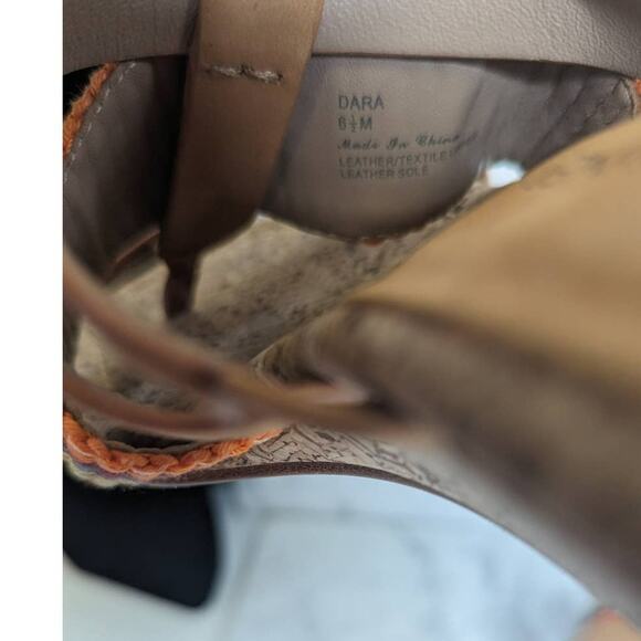 Donald Pliner Dara sandals multi color strappy cork wedge size 6.5M - Picture 5 of 8